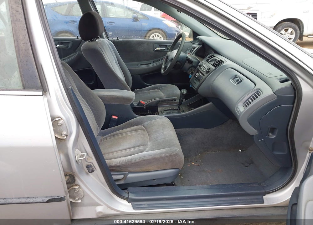 1999 HONDA ACCORD LX VIN: 1HGCG6650XA162814