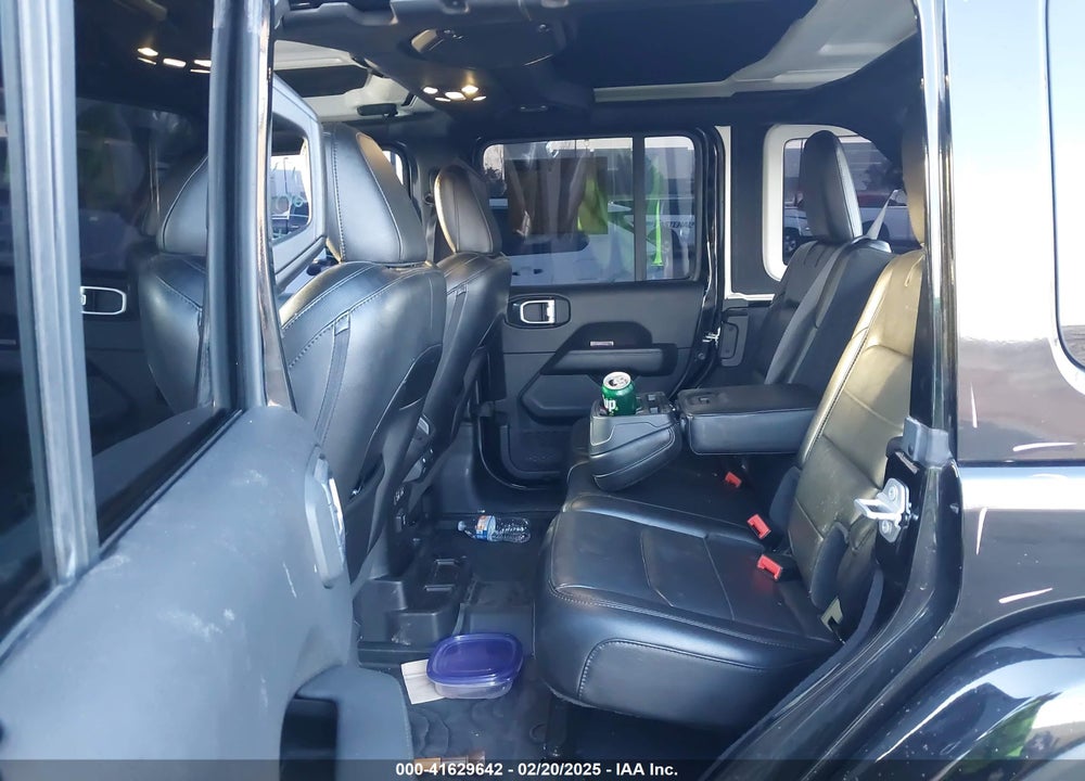 2020 JEEP WRANGLER UNLIMITED SAHARA ALTITUDE 4X4 VIN: 1C4HJXEG3LW211192