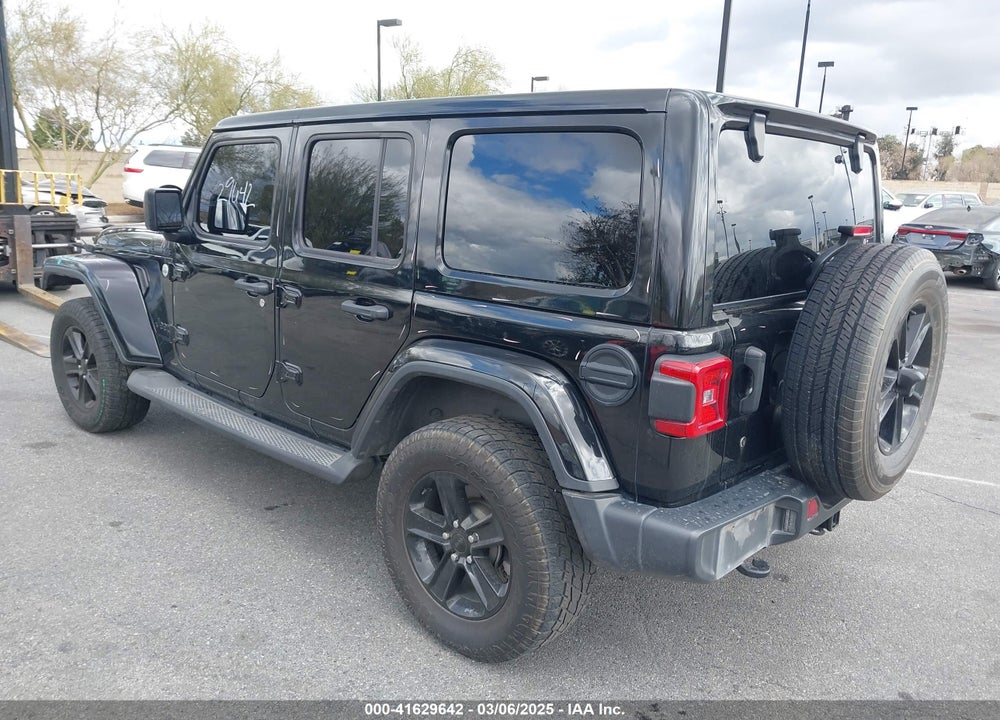 2020 JEEP WRANGLER UNLIMITED SAHARA ALTITUDE 4X4 VIN: 1C4HJXEG3LW211192