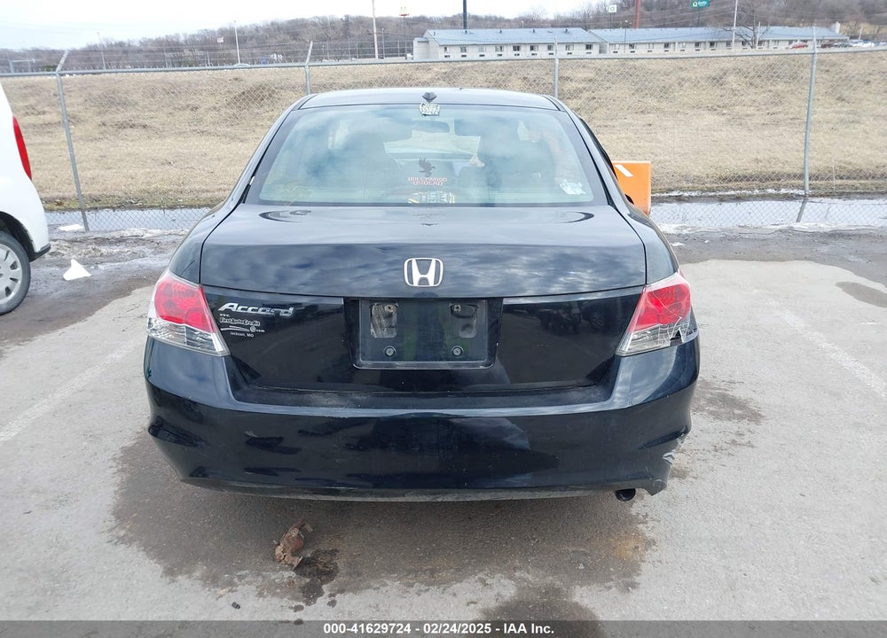 2008 HONDA ACCORD VIN: JHMCP26868C021591