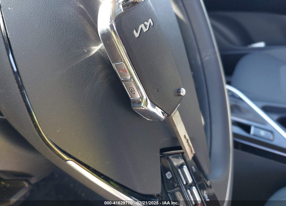 2024 KIA NIRO VIN: KNDCP3LE1R5178842