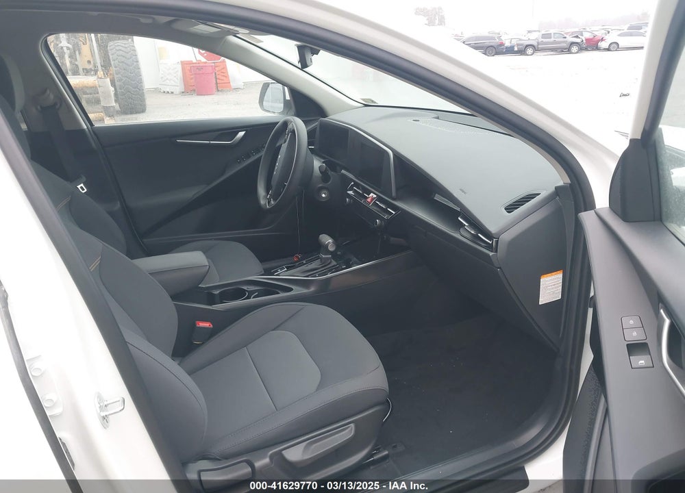 2024 KIA NIRO VIN: KNDCP3LE1R5178842
