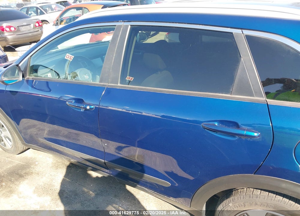 2019 KIA NIRO VIN: KNDCB3LC8K5327931