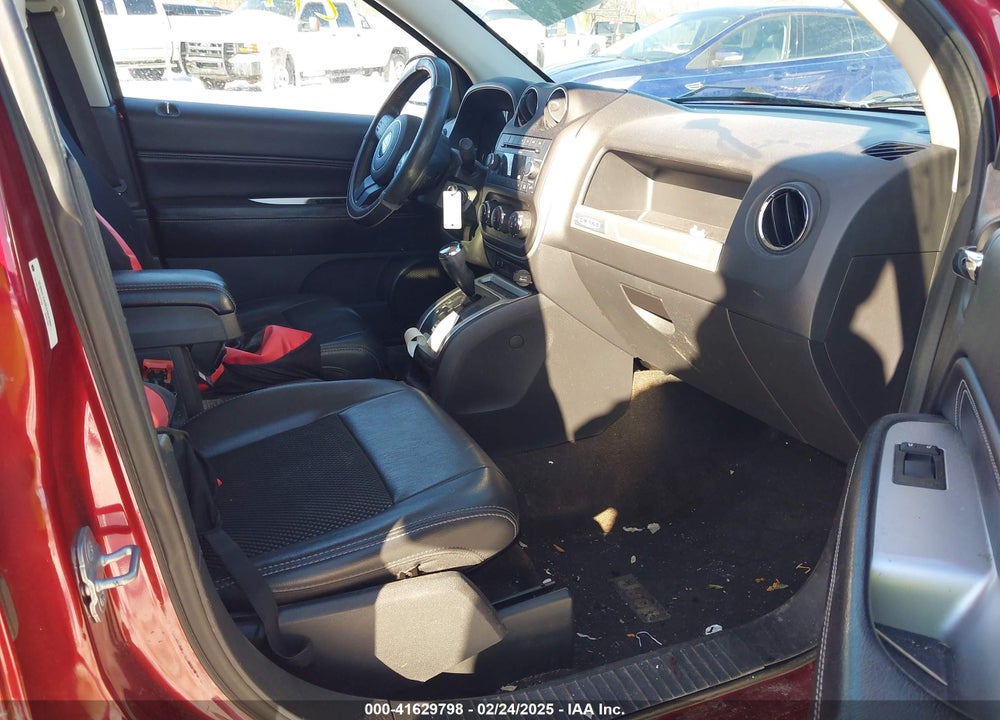 2014 JEEP COMPASS VIN: 1C4NJCEA0ED550580
