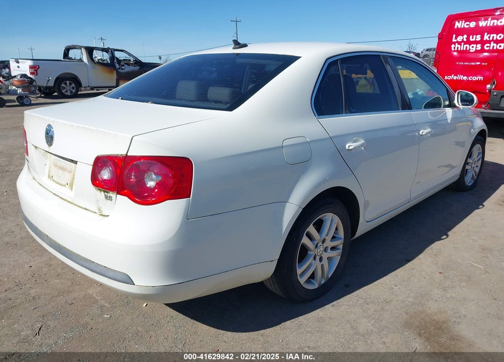2007 VOLKSWAGEN JETTA VIN: 3VWSG81K27M010455