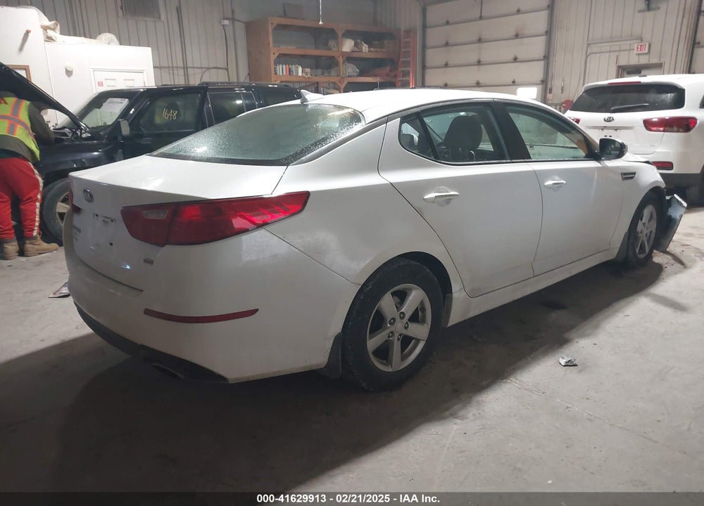 2015 KIA OPTIMA VIN: KNAGM4A77F5565019