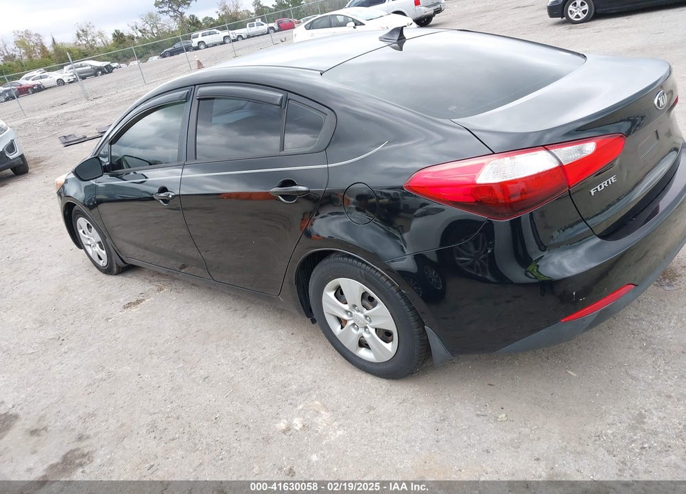 2016 KIA FORTE VIN: KNAFK4A67G5493359