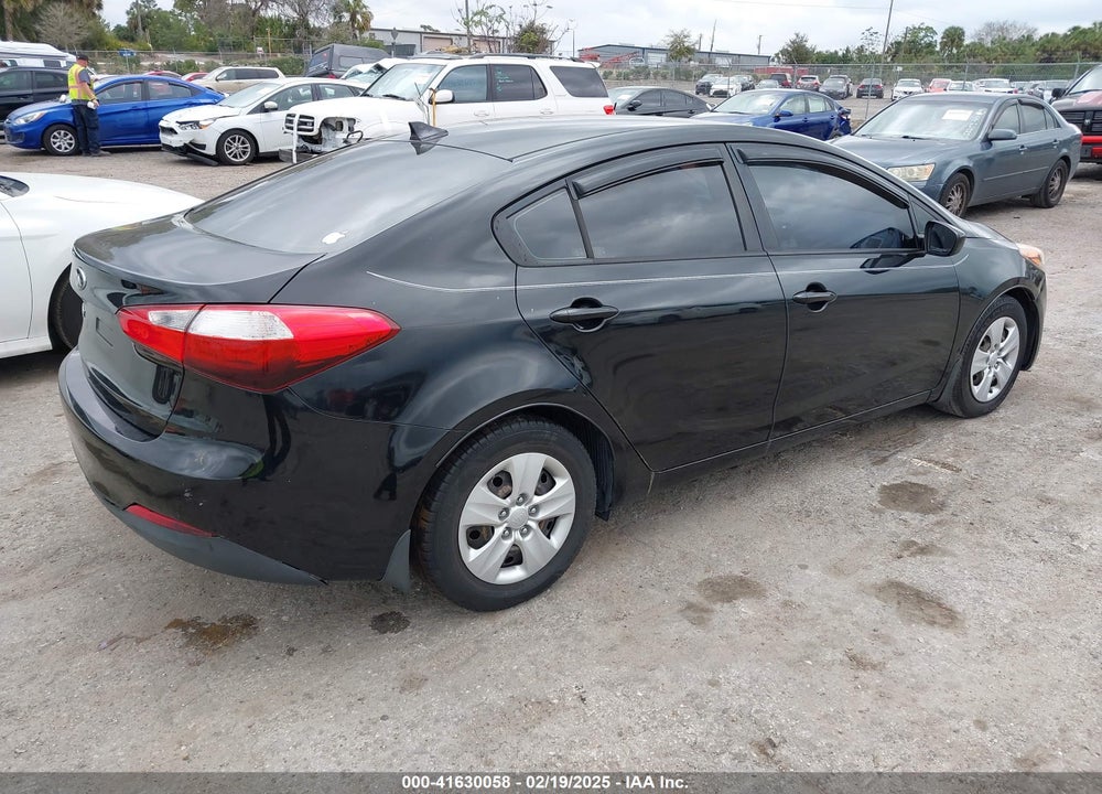2016 KIA FORTE VIN: KNAFK4A67G5493359