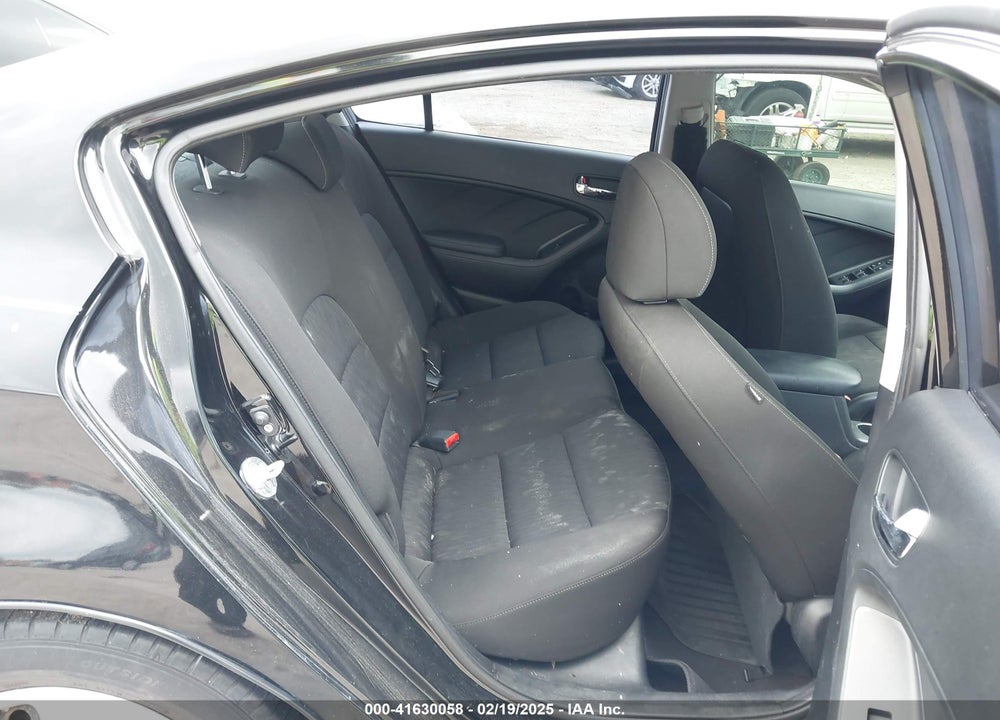 2016 KIA FORTE VIN: KNAFK4A67G5493359