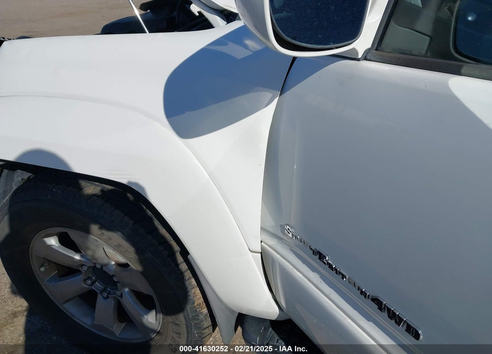 2004 TOYOTA 4RUNNER SR5 SPORT V6 VIN: JTEBU14R840046611