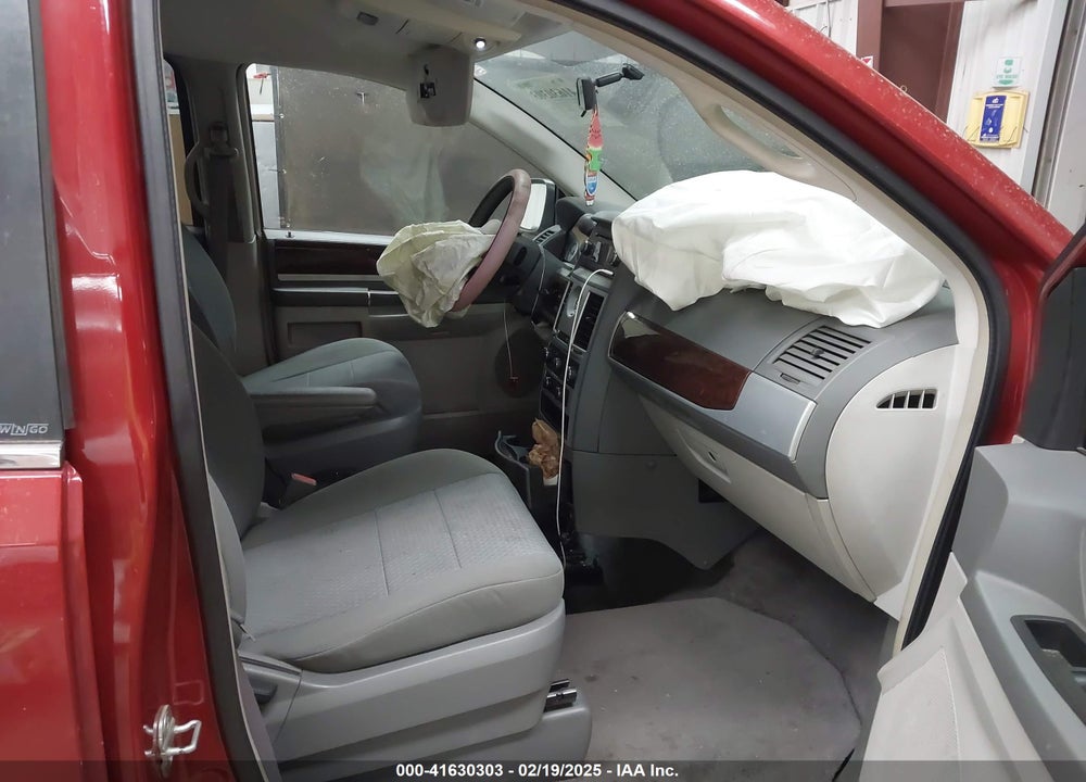 2010 CHRYSLER TOWN & COUNTRY TOURING VIN: 2A4RR5D16AR153061