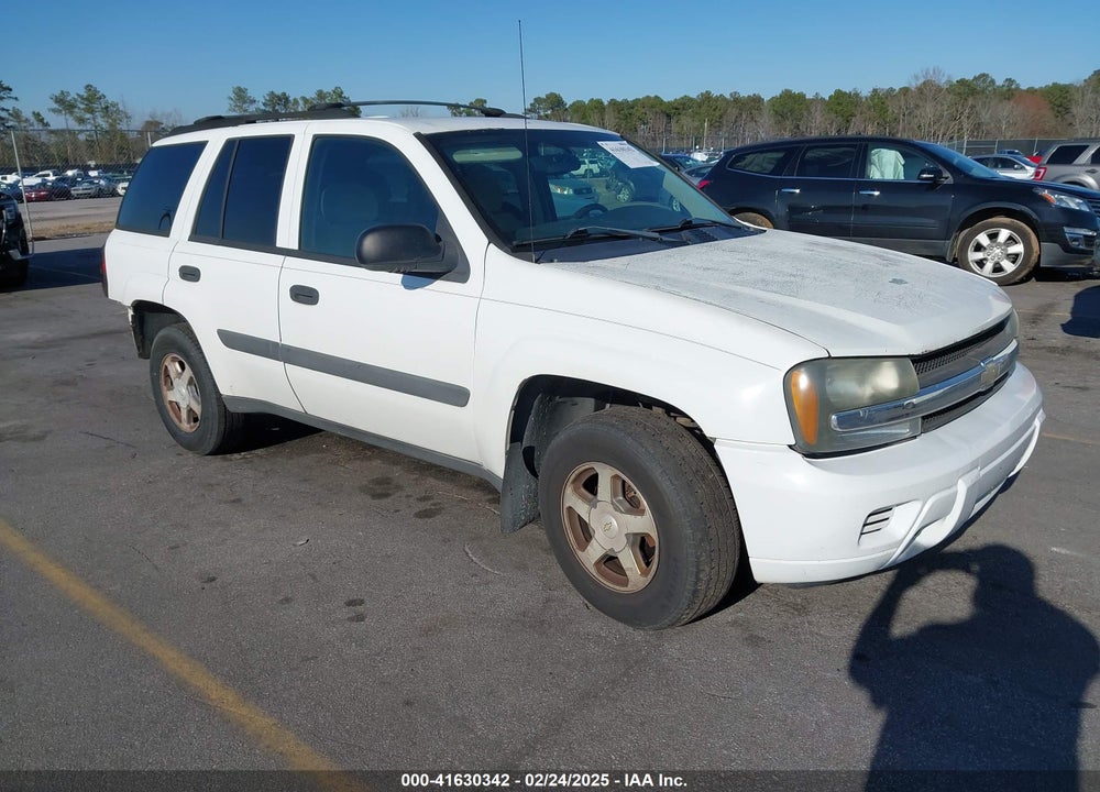 2005 CHEVROLET TRAILBLAZER LS VIN: 1GNDT13S752221254