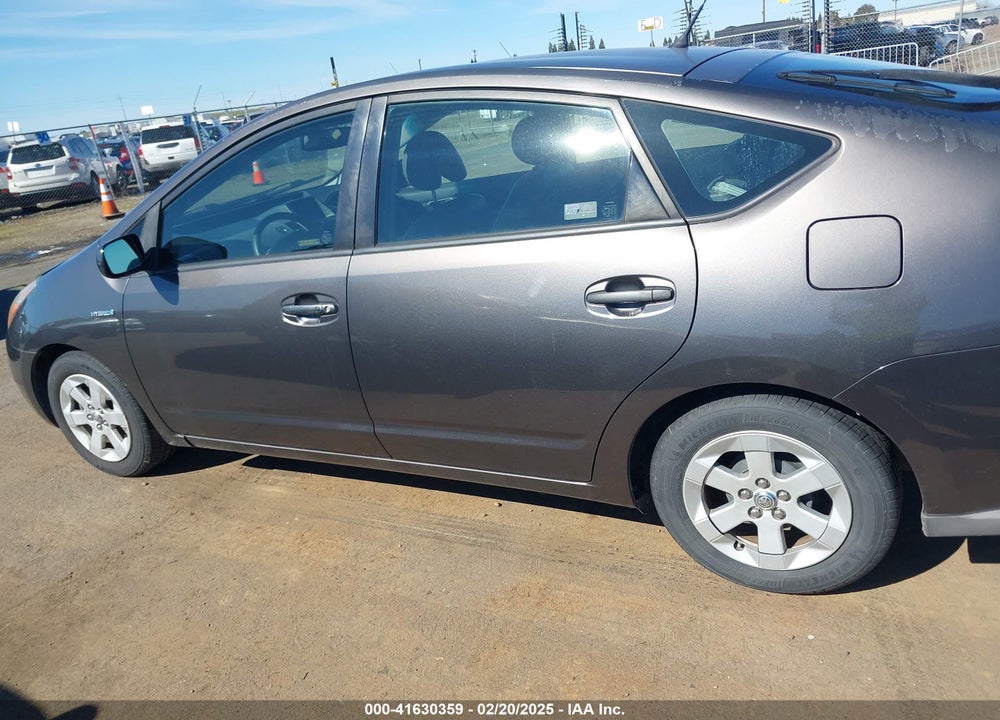 2008 TOYOTA PRIUS VIN: JTDKB20UX83385756