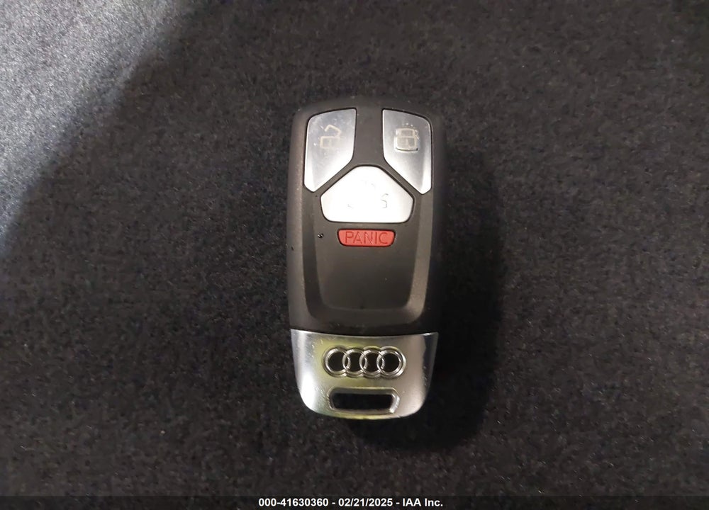 2022 AUDI Q5 VIN: WA1GAAFY8N2081365
