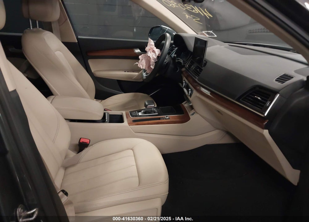 2022 AUDI Q5 VIN: WA1GAAFY8N2081365