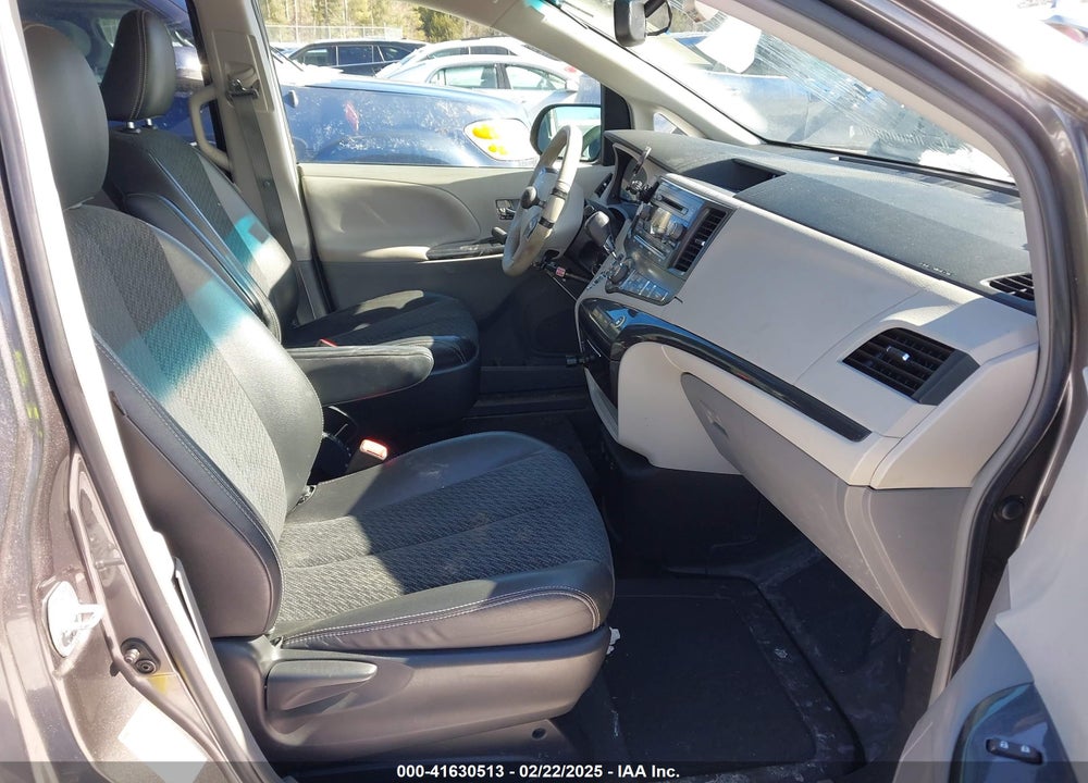2012 TOYOTA SIENNA SE 8 PASSENGER VIN: 5TDXK3DC0CS233795
