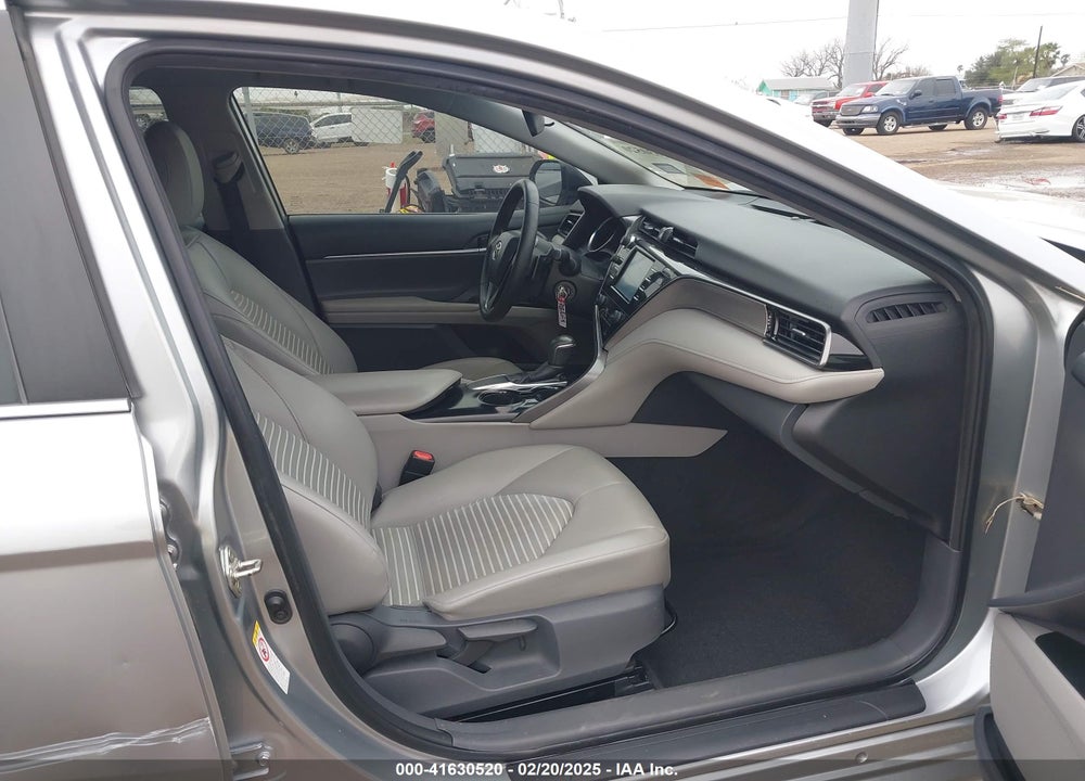 2019 TOYOTA CAMRY SE VIN: 4T1B11HK4KU776401
