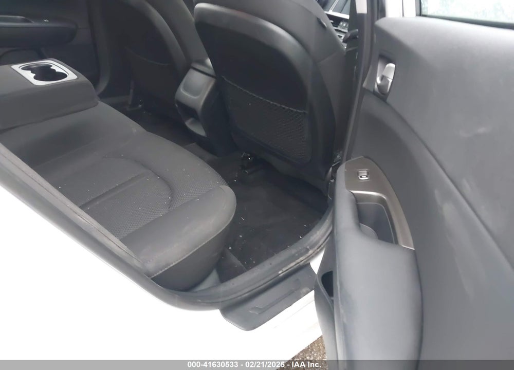 2019 KIA OPTIMA VIN: 5XXGT4L31KG366263
