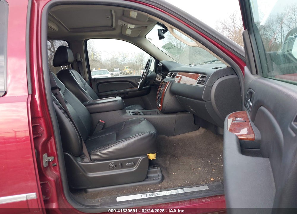 2009 CHEVROLET SUBURBAN 1500 LTZ VIN: 1GNFK36389R293623