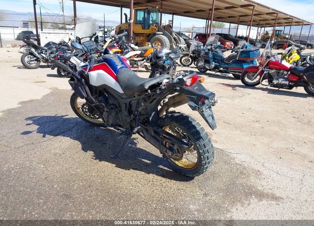 2017 HONDA CRF1000 VIN: JH2SD04G3HK001607