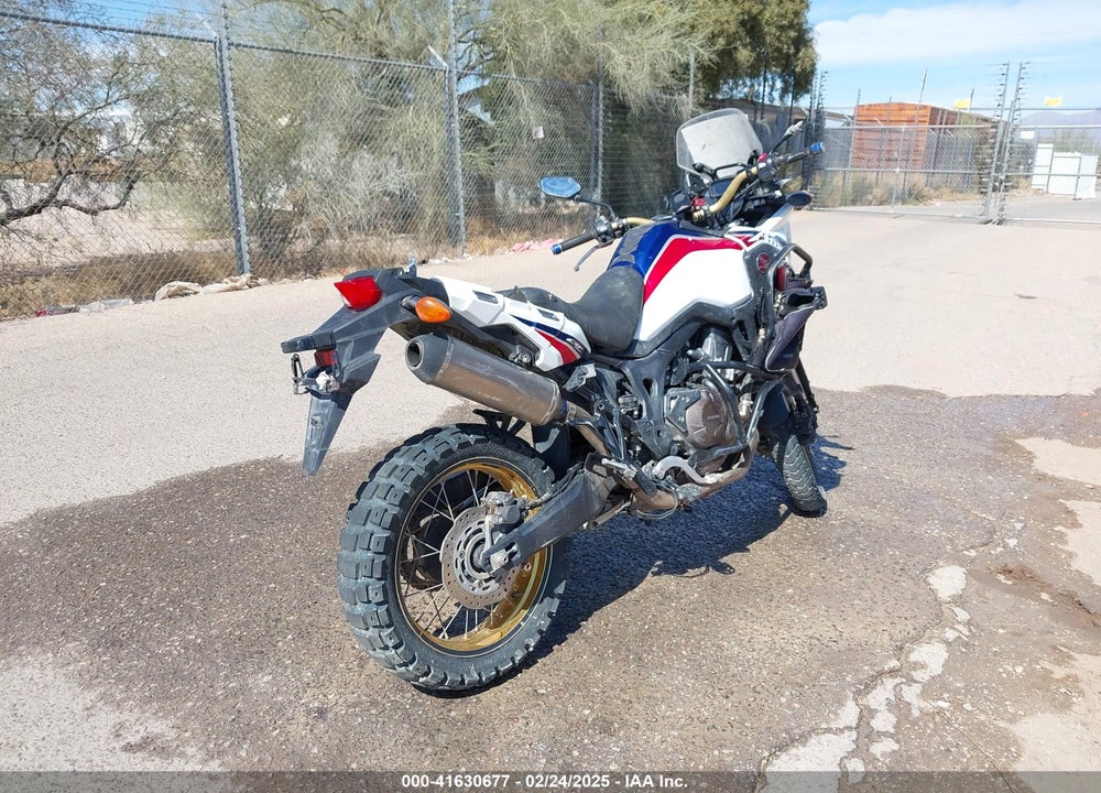 2017 HONDA CRF1000 VIN: JH2SD04G3HK001607