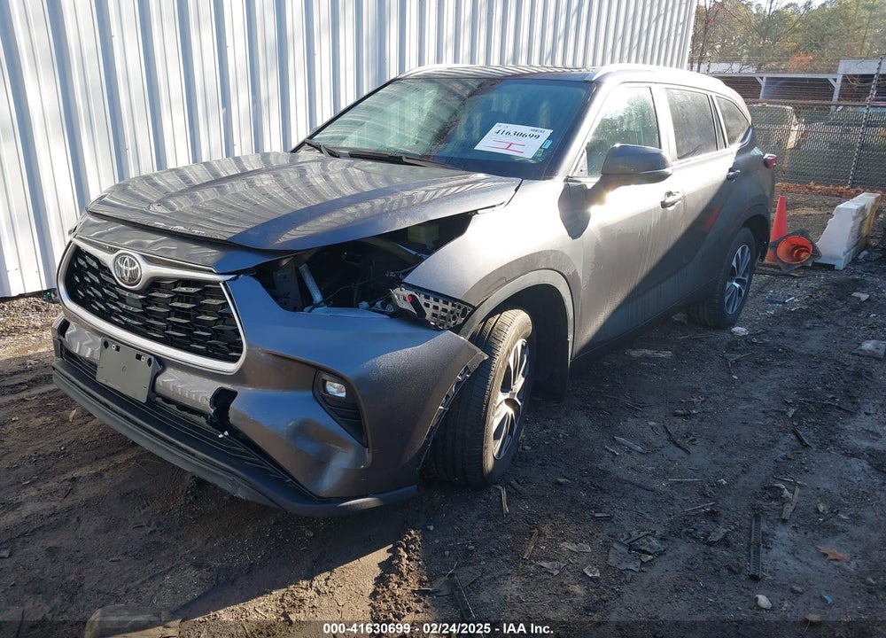 2023 TOYOTA HIGHLANDER XLE VIN: 5TDKDRBH6PS036111