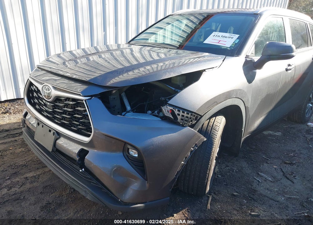 2023 TOYOTA HIGHLANDER XLE VIN: 5TDKDRBH6PS036111