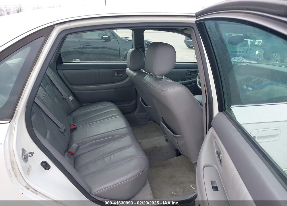 2002 TOYOTA AVALON XL VIN: 4T1BF28B22U226475