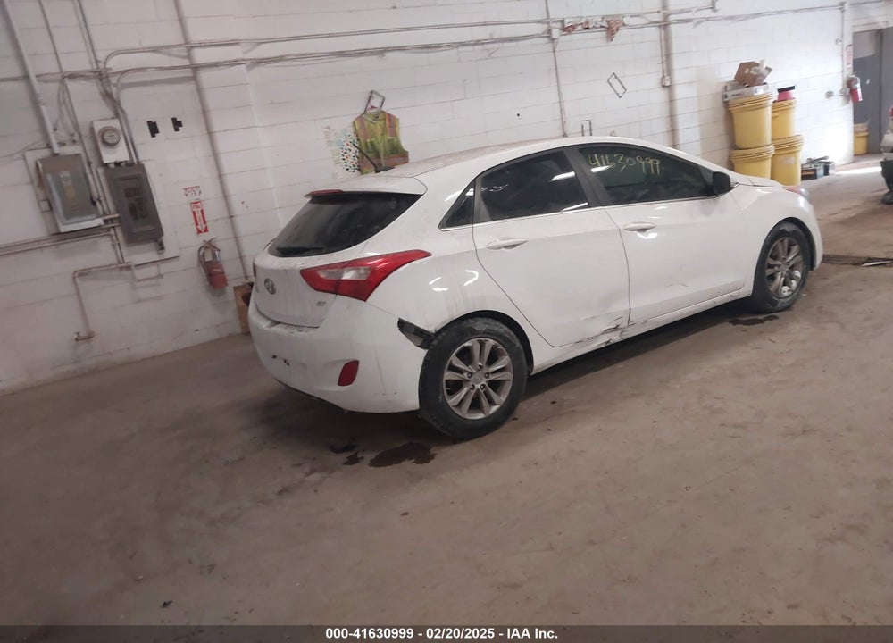 2014 HYUNDAI ELANTRA GT VIN: KMHD35LH1EU165395