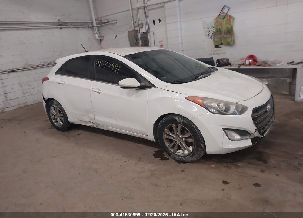 2014 HYUNDAI ELANTRA GT VIN: KMHD35LH1EU165395
