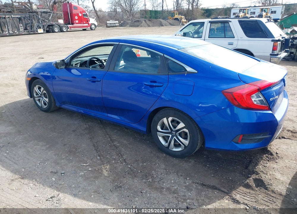 2018 HONDA CIVIC VIN: 2HGFC2F58JH610288