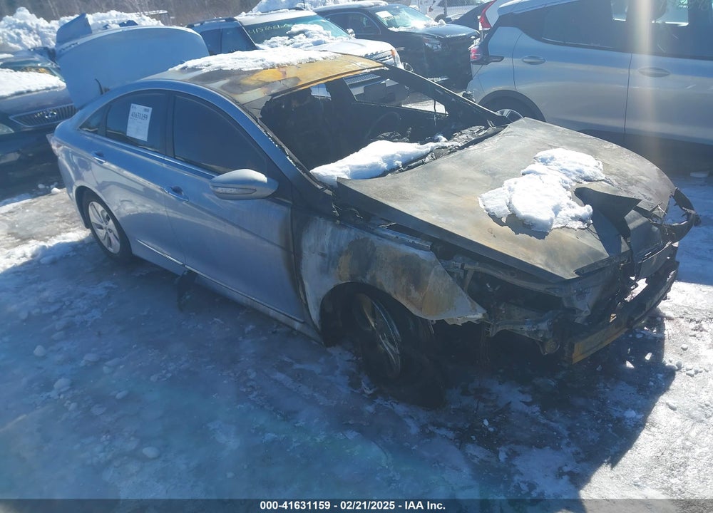 2013 HYUNDAI SONATA HYBRID VIN: KMHEC4A43DA086308