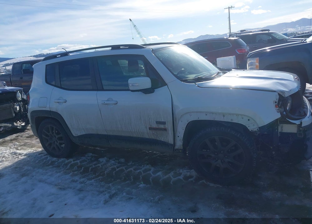 2016 JEEP RENEGADE VIN: ZACCJABT8GPD90924
