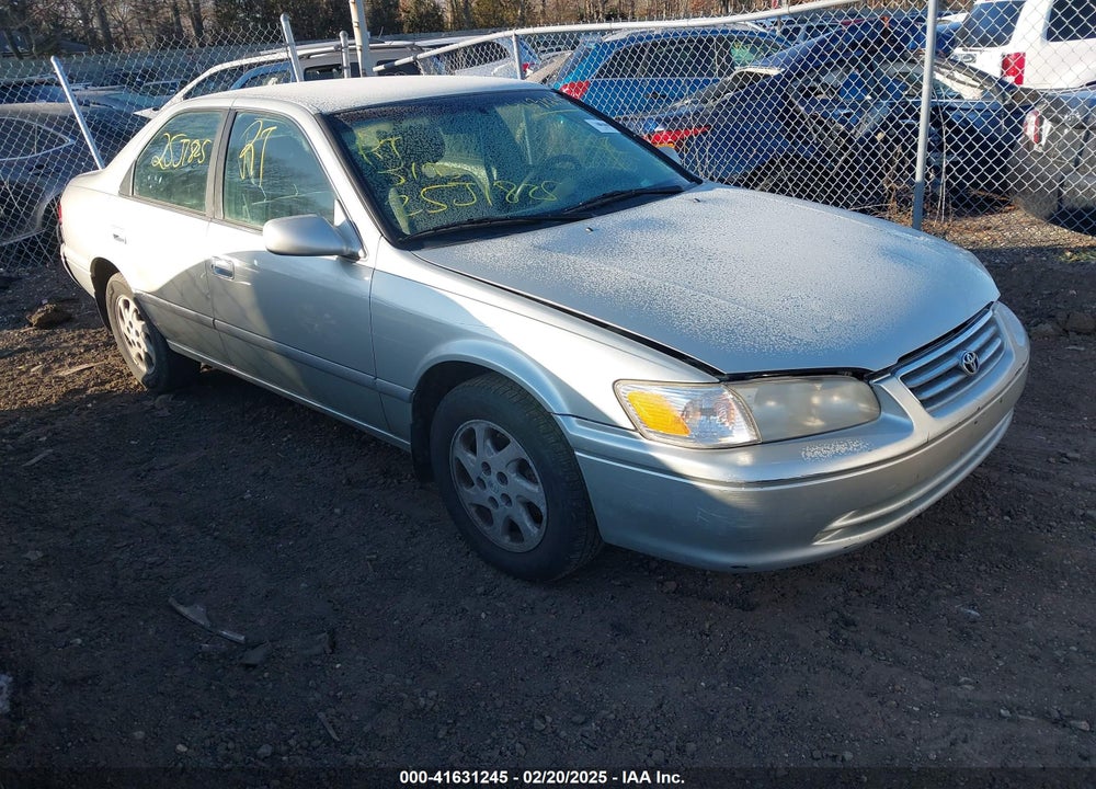 2000 TOYOTA CAMRY LE VIN: JT2BG22K0Y0506074
