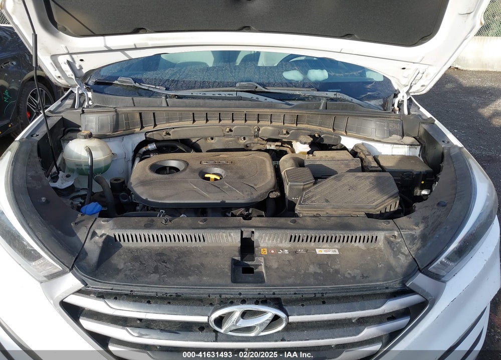 2017 HYUNDAI TUCSON SE VIN: KM8J33A45HU447776