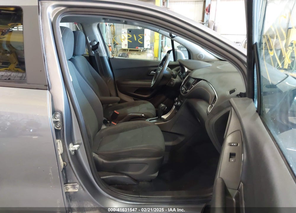 2020 CHEVROLET TRAX FWD LS VIN: 3GNCJKSB3LL218100
