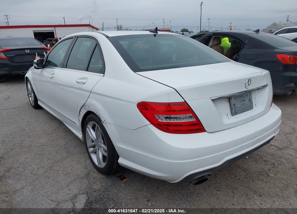 2013 MERCEDES-BENZ C 250 VIN: WDDGF4HBXDR265235
