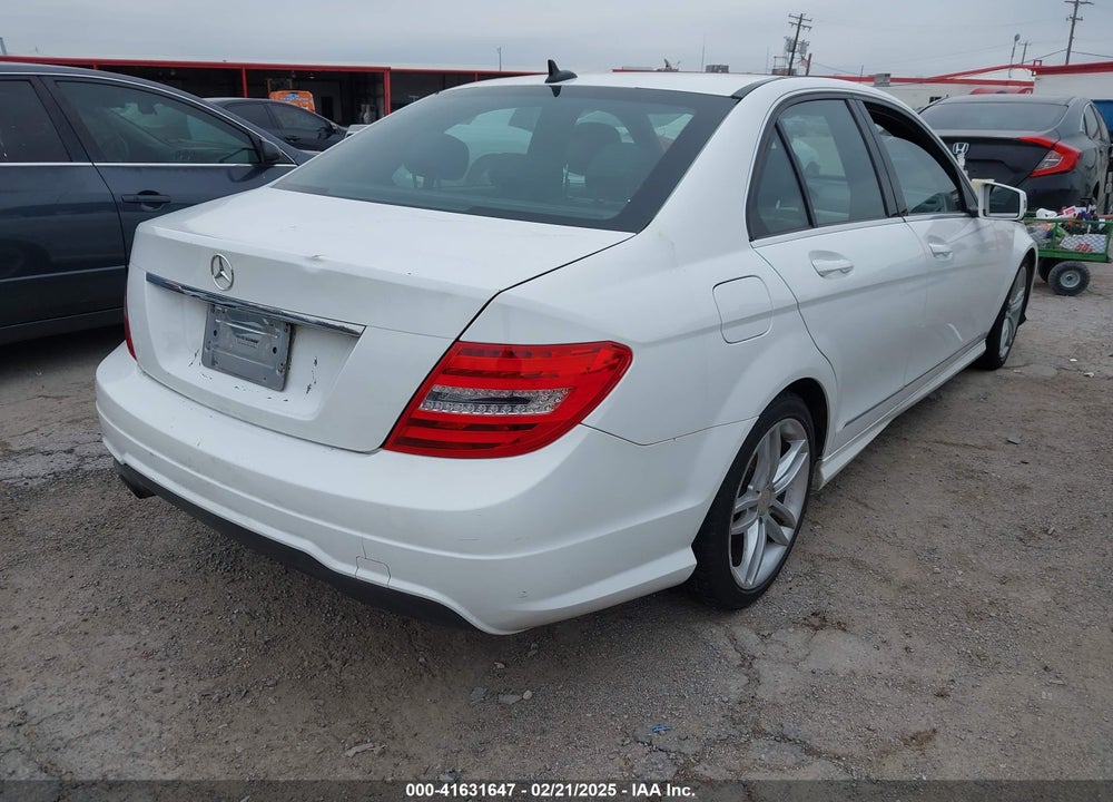 2013 MERCEDES-BENZ C 250 VIN: WDDGF4HBXDR265235