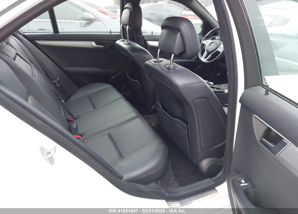 2013 MERCEDES-BENZ C 250 VIN: WDDGF4HBXDR265235