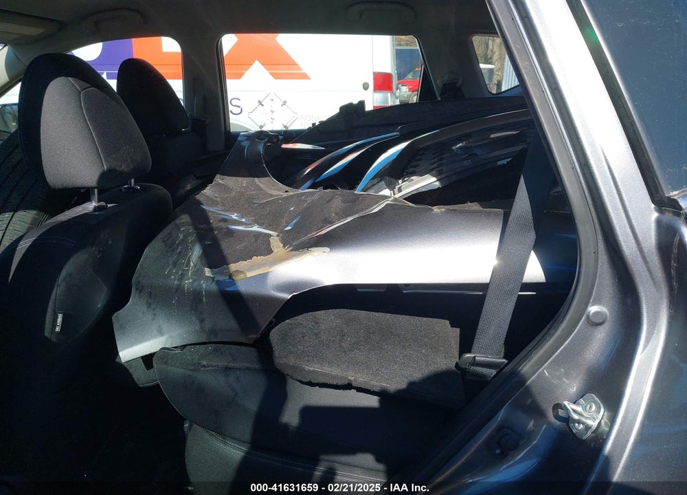 2018 NISSAN ROGUE VIN: KNMAT2MV2JP572774