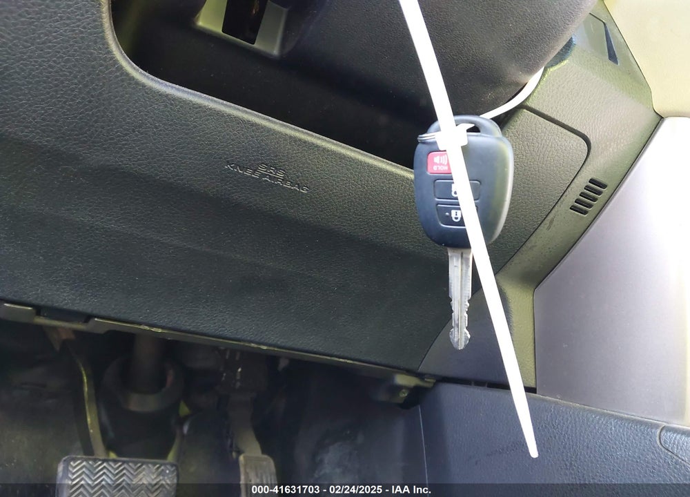 2013 TOYOTA RAV4 VIN: 2T3BFREV1DW022168