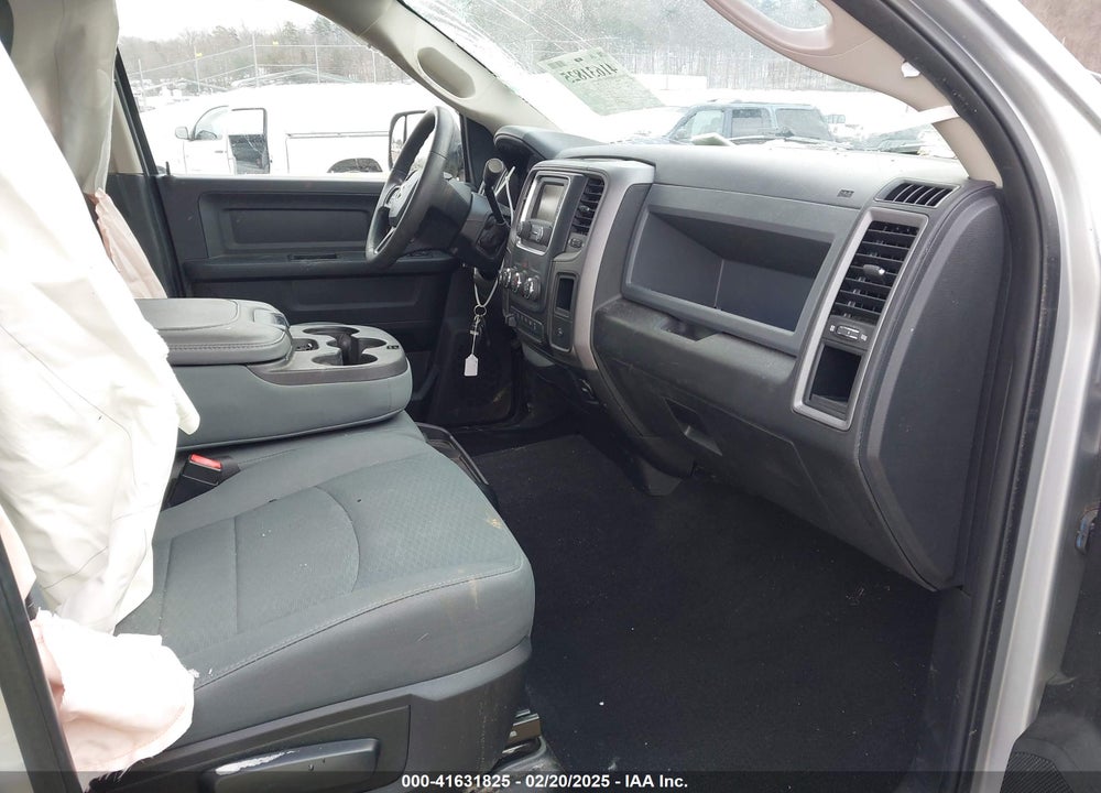 2018 RAM 2500 VIN: 3C6UR5CL6JG160592