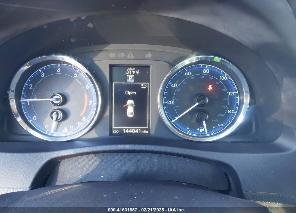 2018 TOYOTA COROLLA SE VIN: 2T1BURHE2JC031596