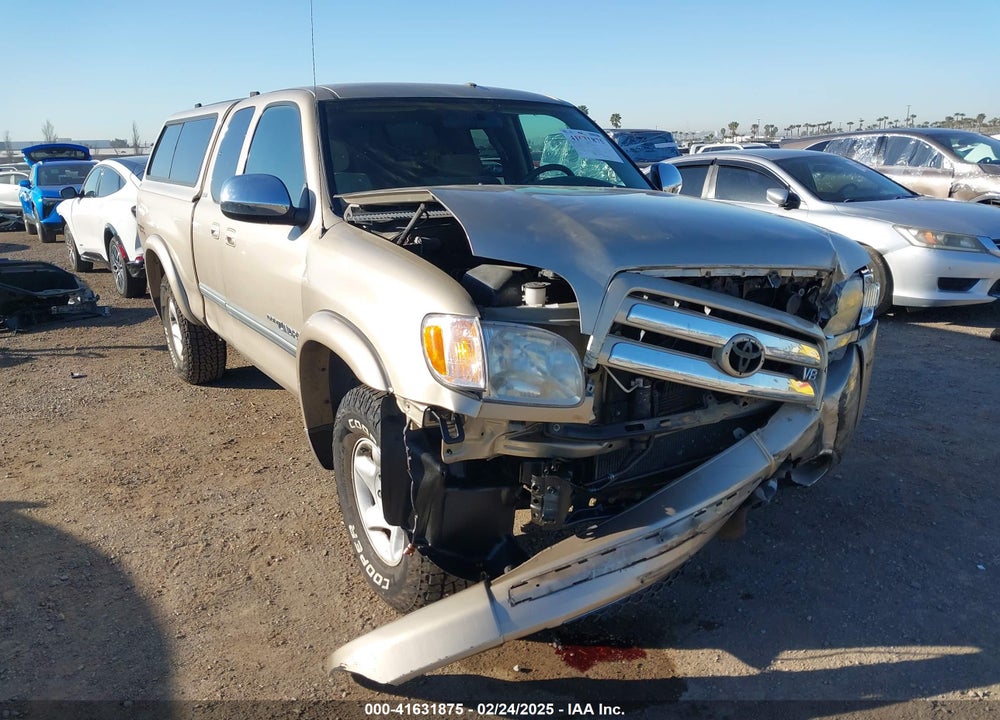 2004 TOYOTA TUNDRA SR5 V8 VIN: 5TBBT441X4S446386