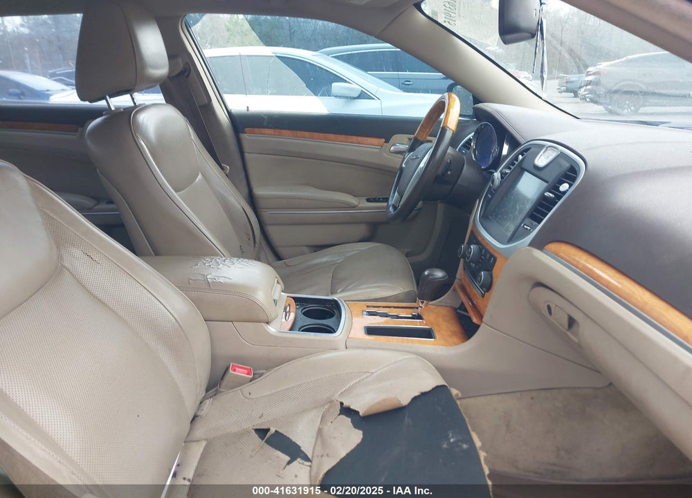 2013 CHRYSLER 300C VIN: 2C3CCAET2DH661791