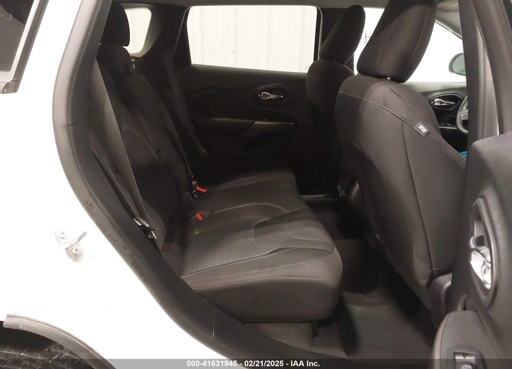 2021 JEEP CHEROKEE LATITUDE 4X4 VIN: 1C4PJMCB7MD166000