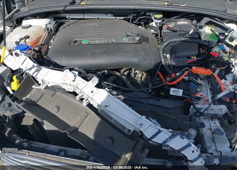 2013 FORD FOCUS VIN: 1FADP3R42DL196988