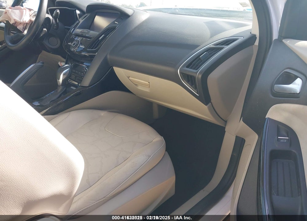 2013 FORD FOCUS VIN: 1FADP3R42DL196988