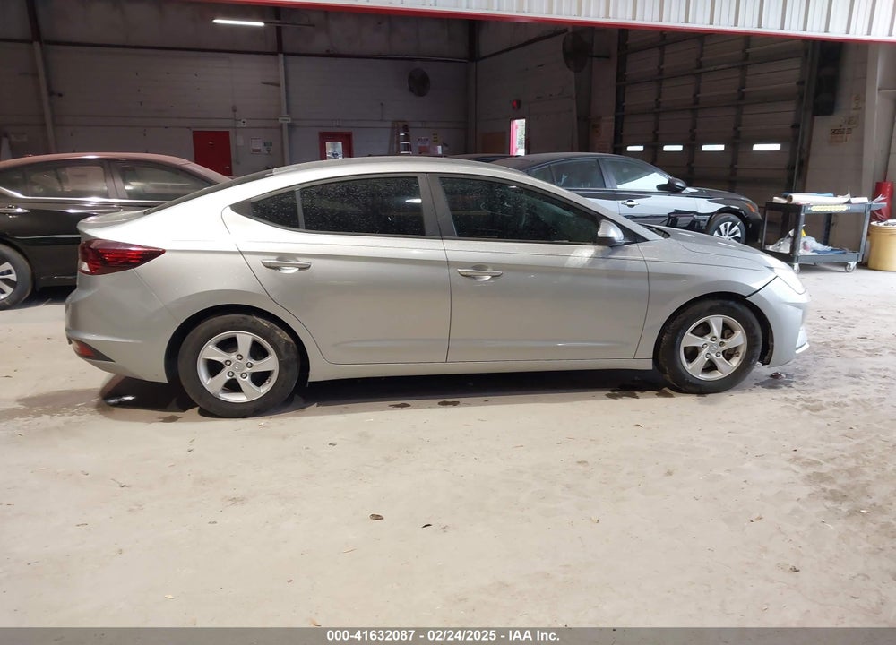 2020 HYUNDAI ELANTRA VIN: 5NPD74LF9LH549823