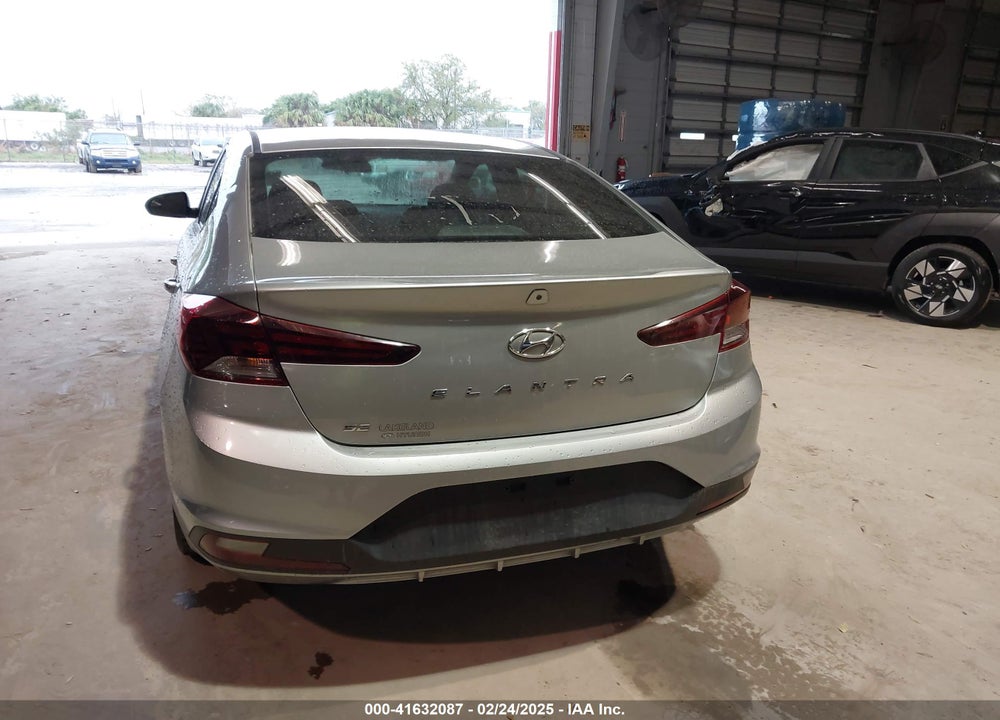 2020 HYUNDAI ELANTRA VIN: 5NPD74LF9LH549823